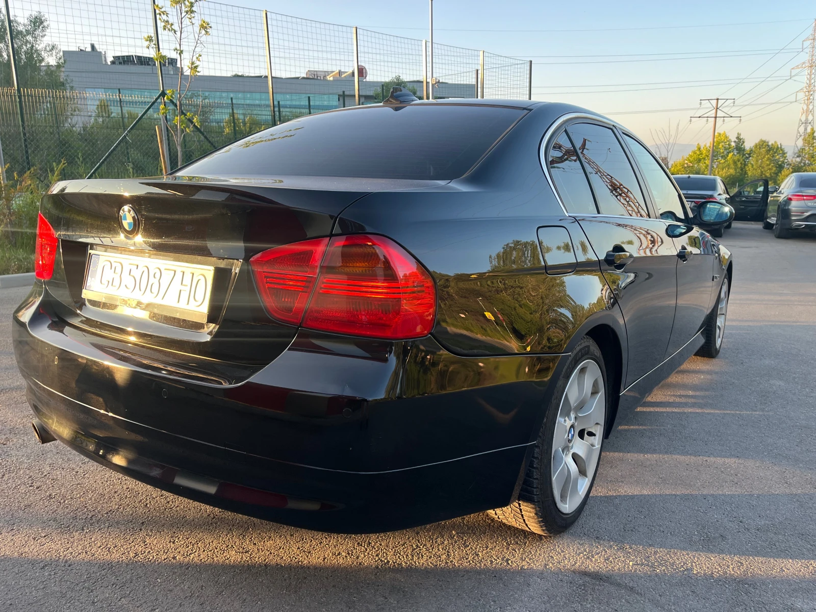BMW 320 АВТОМАТИК БЕНЗИН НАВИ - изображение 6