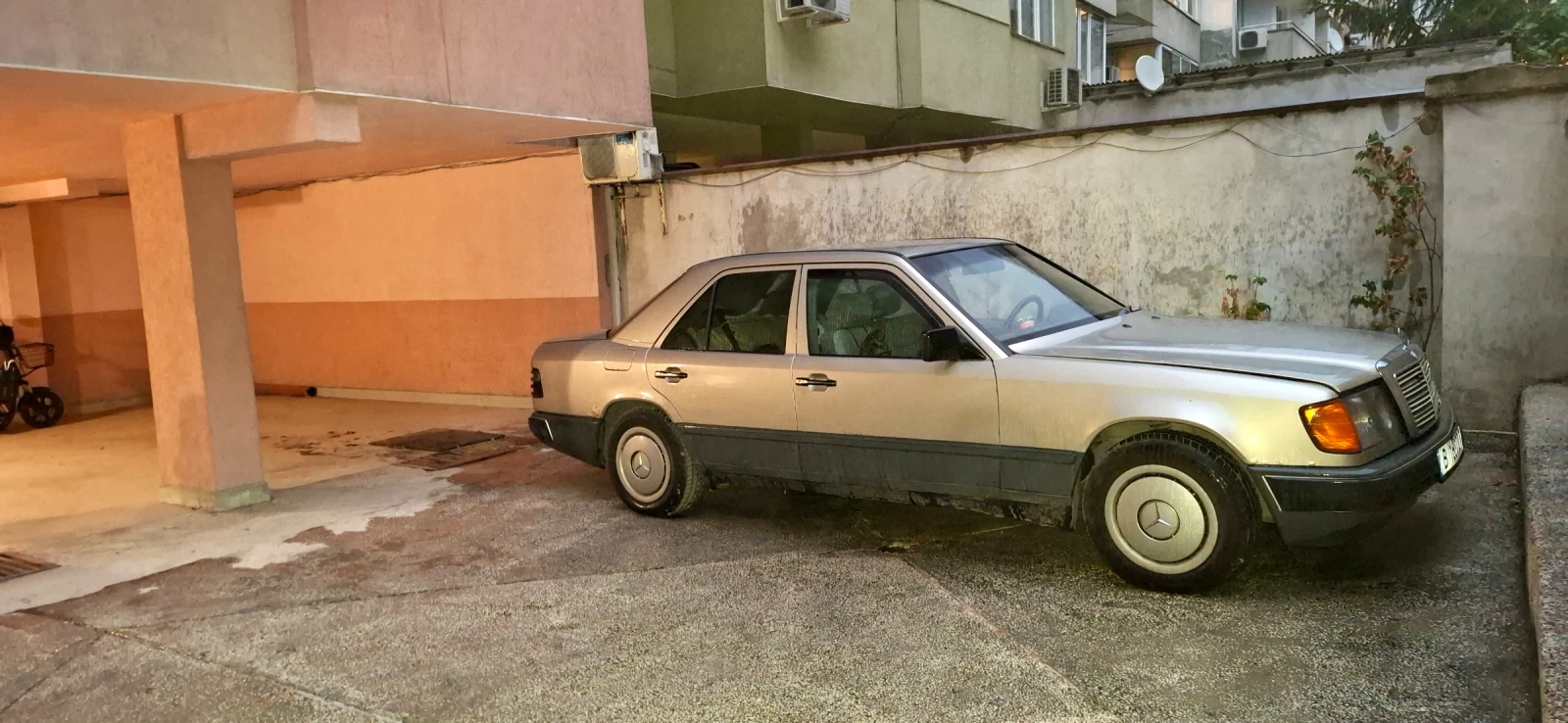 Mercedes-Benz 124  - изображение 2