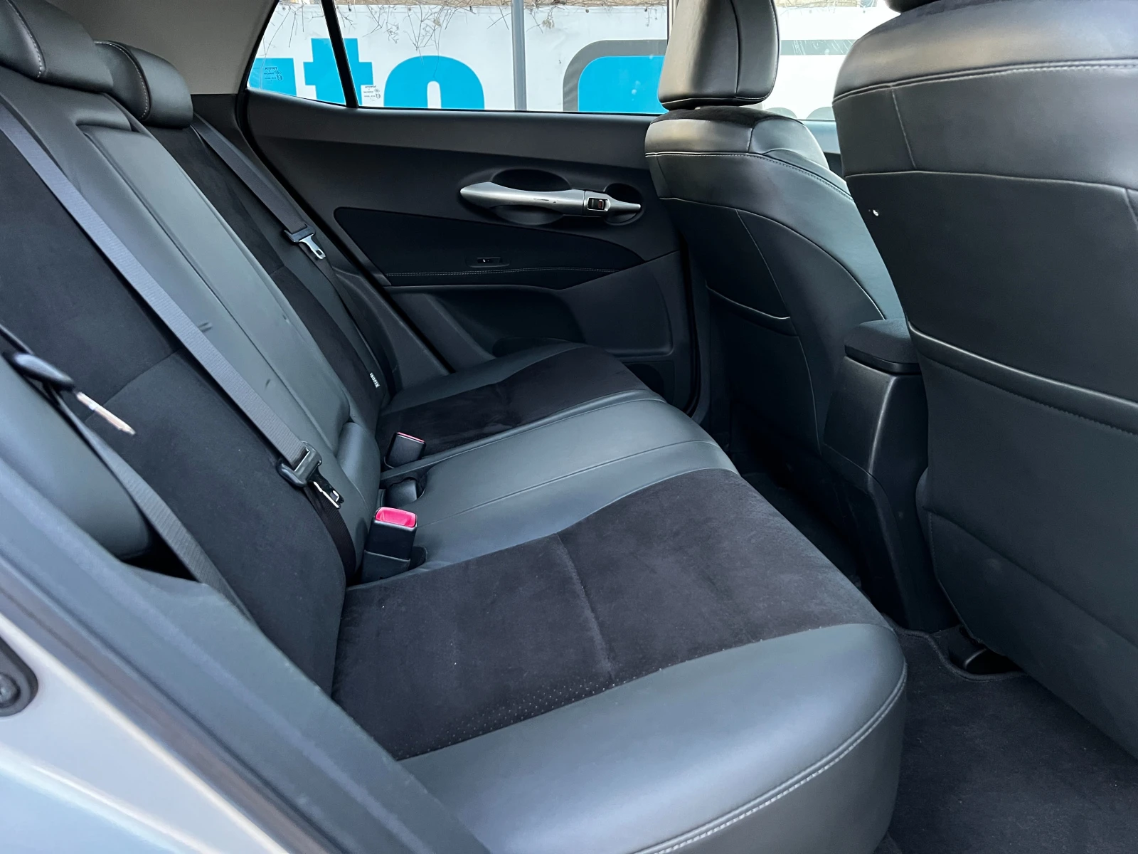 Toyota Auris K2 KOMPRESSOR УНИКАТ, снимка 12 - Автомобили и джипове - 51619592