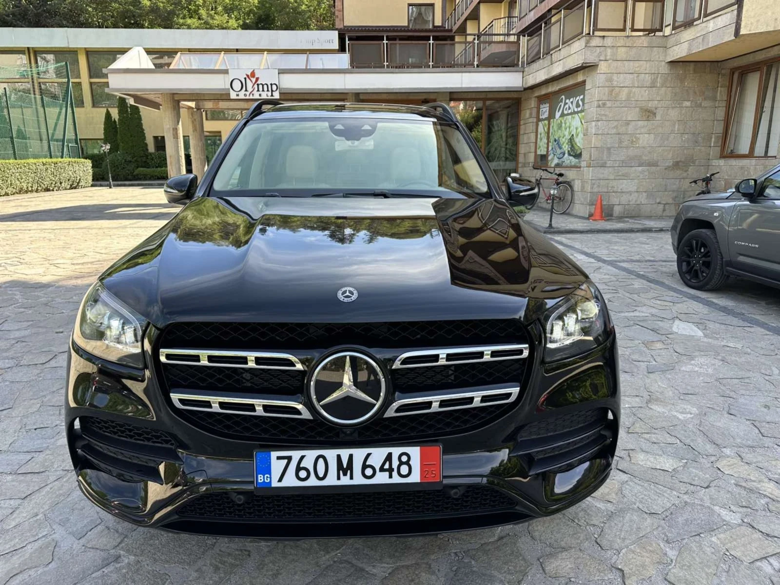 Mercedes-Benz GLS 450 4Mati/AMG/EQ BOOST/Head-Up/PANO/Масаж/7места/Вакум - изображение 2