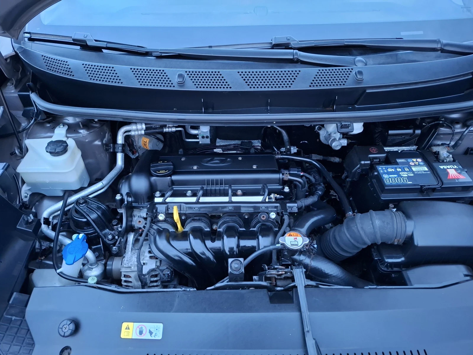 Hyundai Ix20 1.6i | Mobile.bg   17