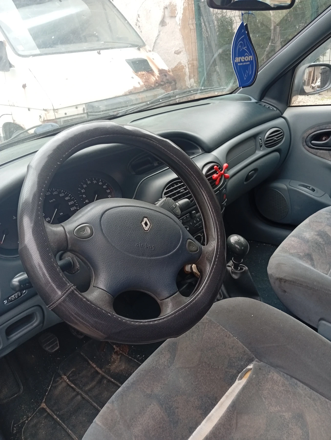 Renault Megane | Mobile.bg � ����������� 4