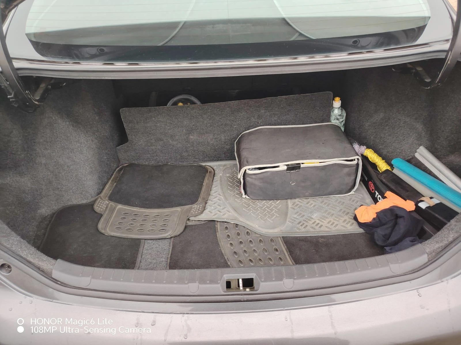 Toyota Corolla | Mobile.bg � ����������� 13