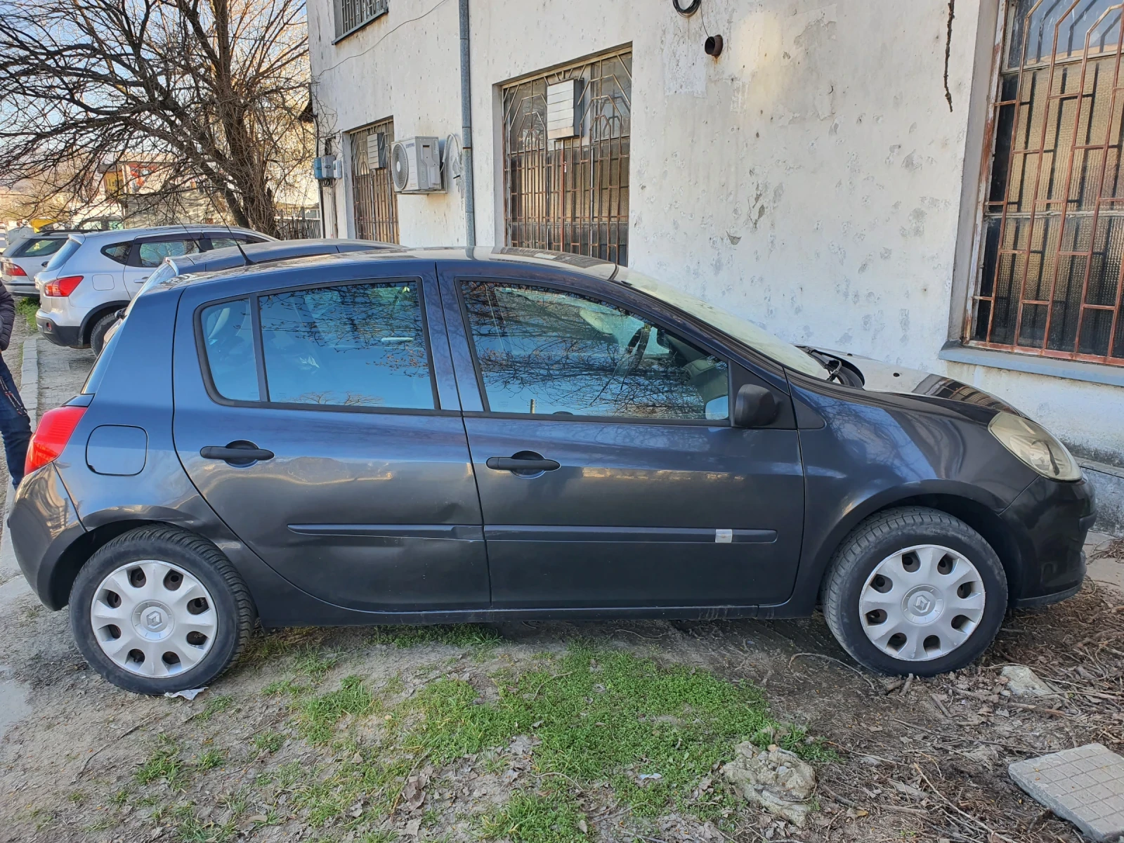 Renault Clio 1.2 16v, снимка 3 - Автомобили и джипове - 53799917
