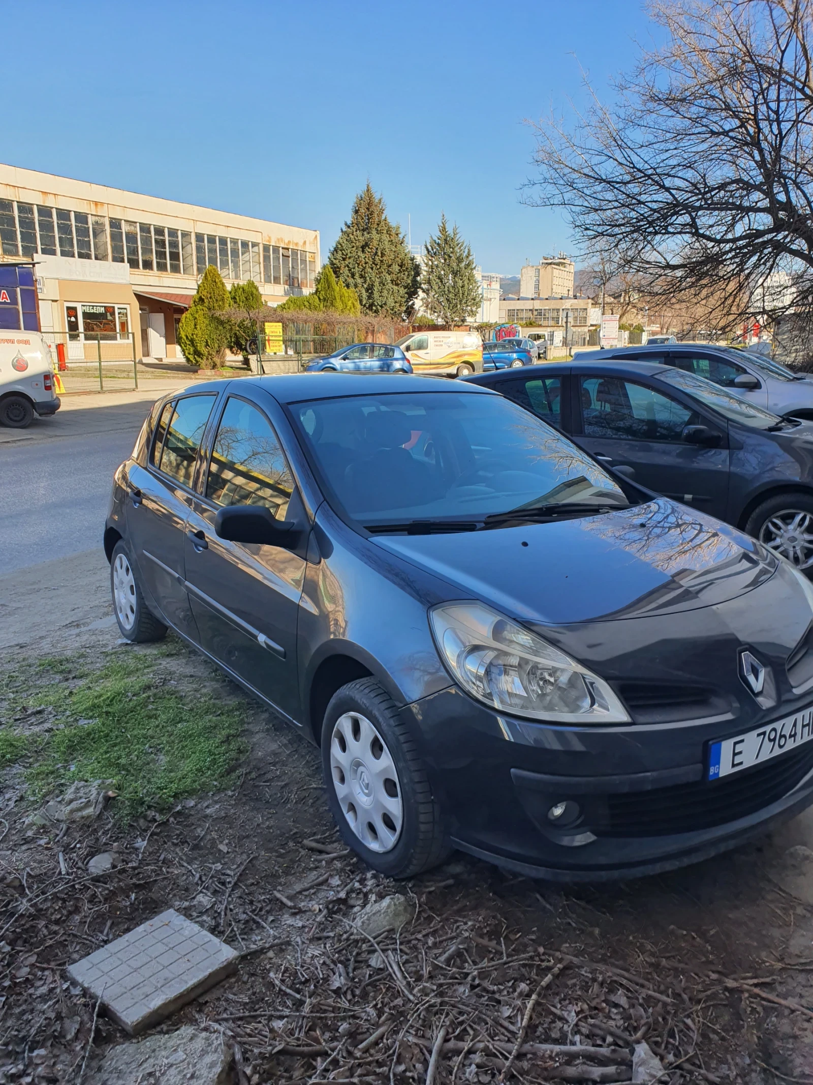 Renault Clio 1.2 16v, снимка 2 - Автомобили и джипове - 53799917