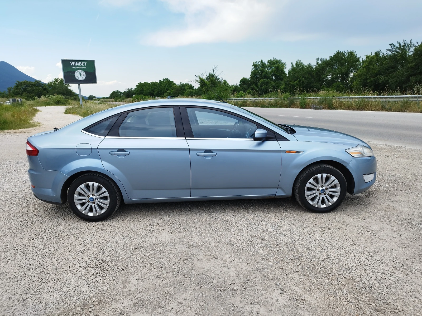 Ford Mondeo 2.0 tdci Titanium, снимка 7 - Автомобили и джипове - 53867778