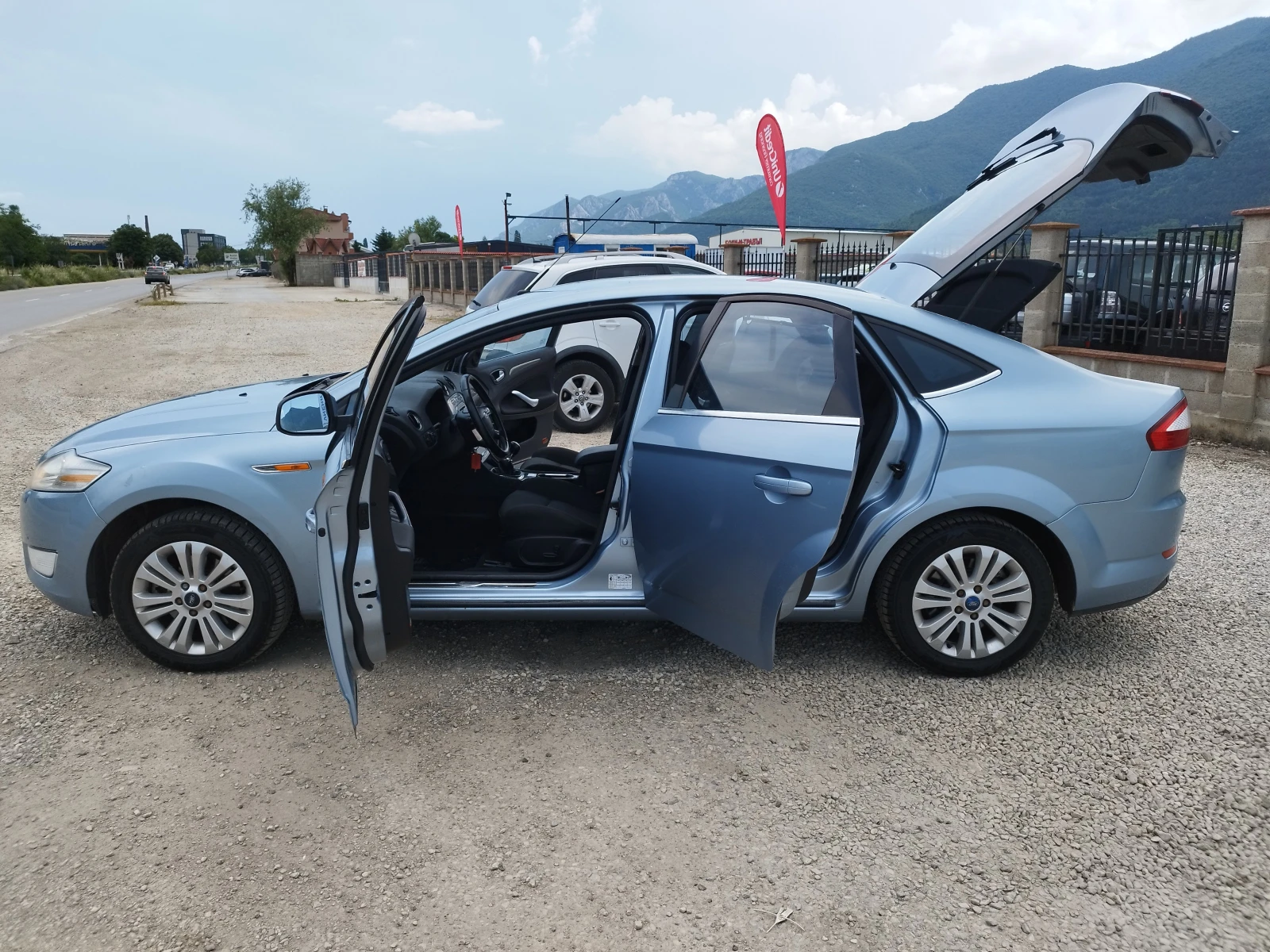 Ford Mondeo 2.0 tdci Titanium, снимка 9 - Автомобили и джипове - 53867778