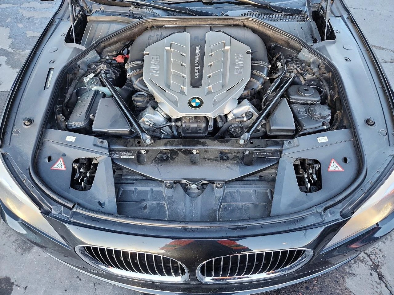 BMW 750 4.4l Lxi, снимка 11 - Автомобили и джипове - 54138809