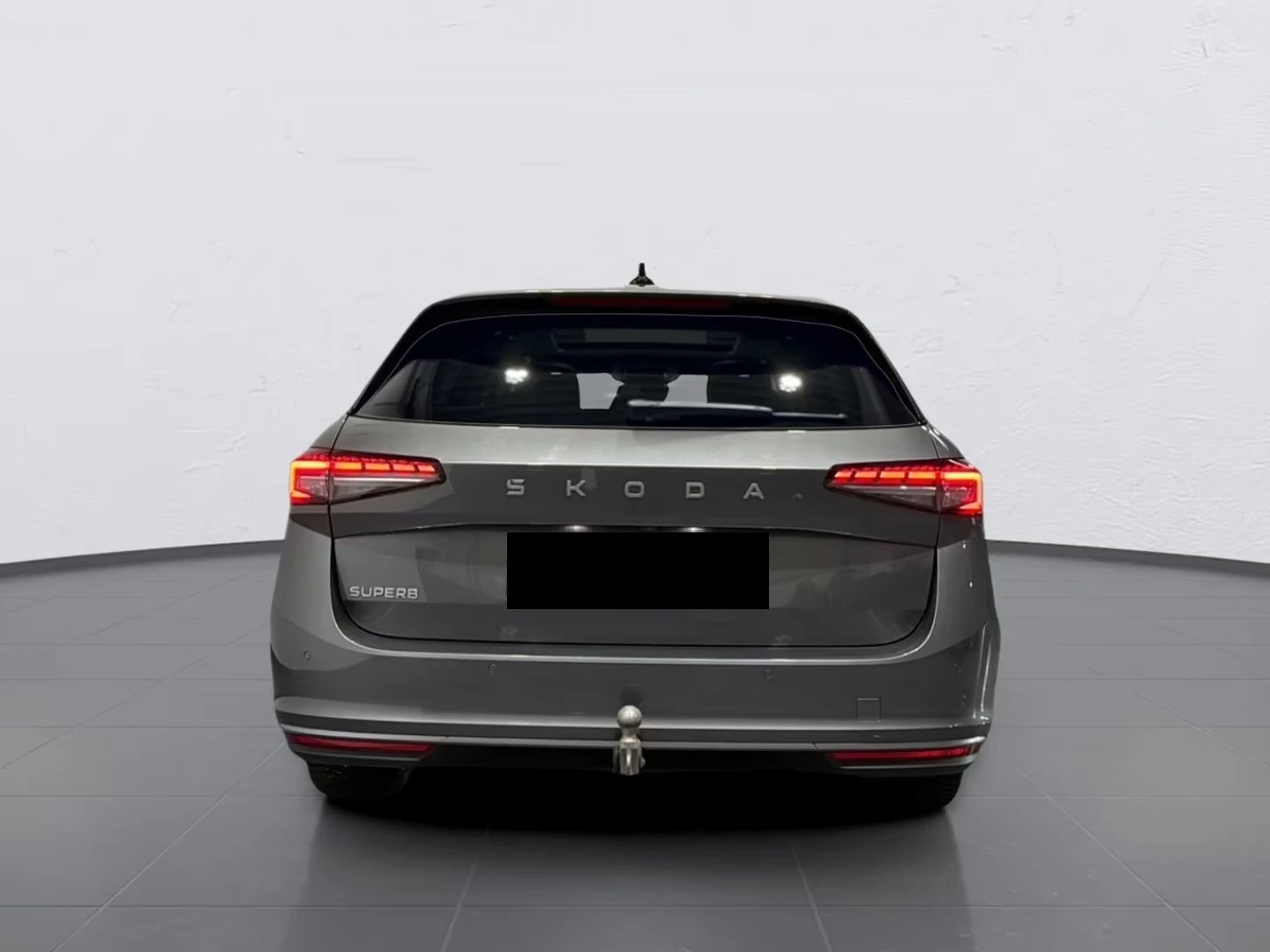 Skoda Superb 2.0 TDI / L&K / CANTON / HEAD UP / DCC / PANO /, снимка 5 - Автомобили и джипове - 54710811