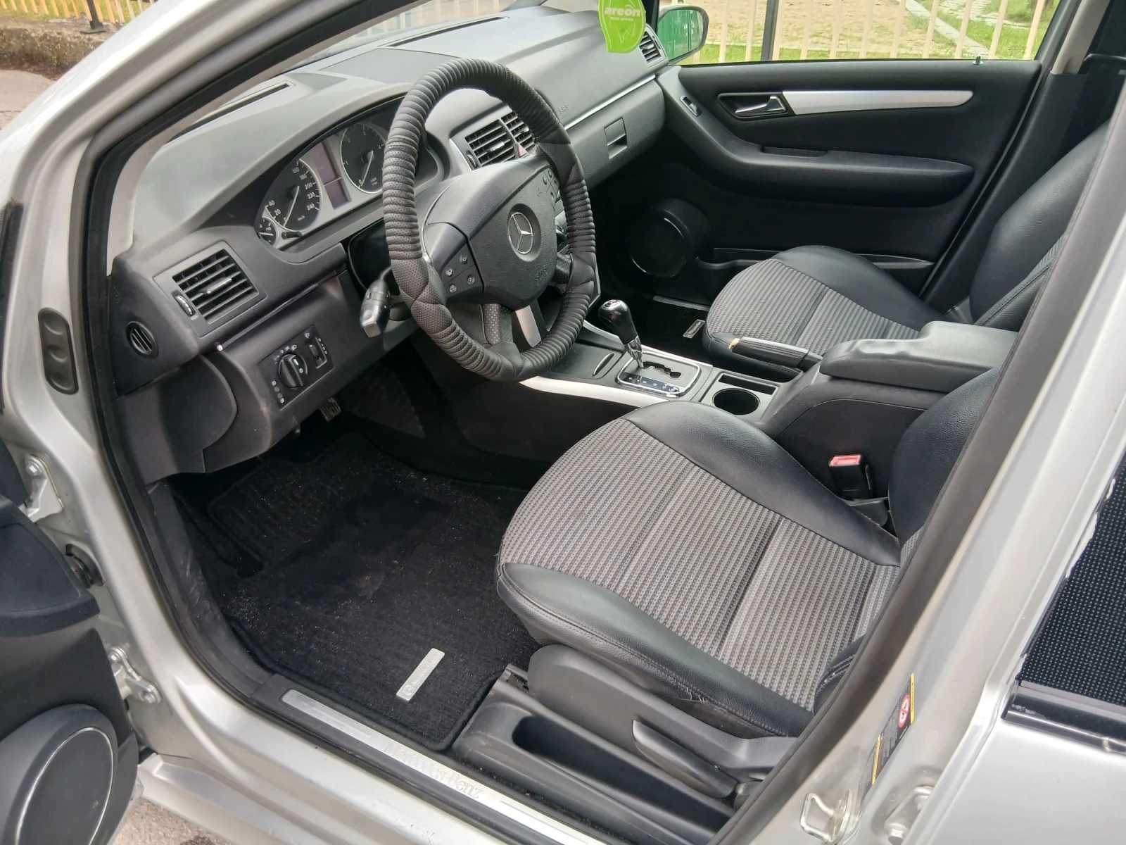 Mercedes-Benz B 180 Turbo Diesel, снимка 7 - Автомобили и джипове - 54754087