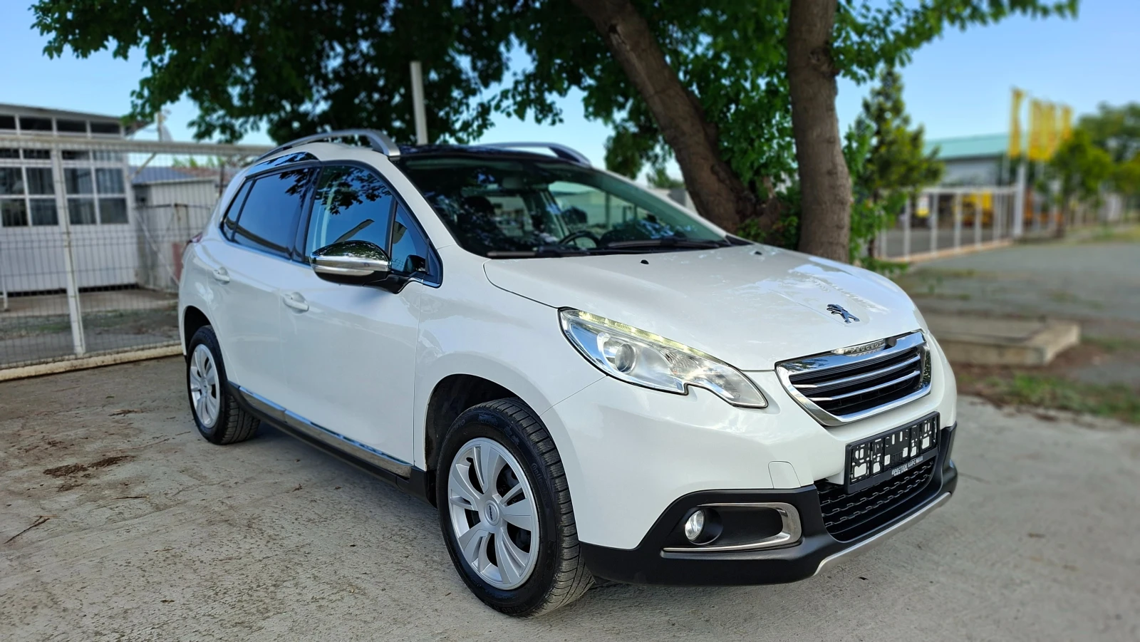 Peugeot 2008 1.6 16V, снимка 2 - Автомобили и джипове - 55003084