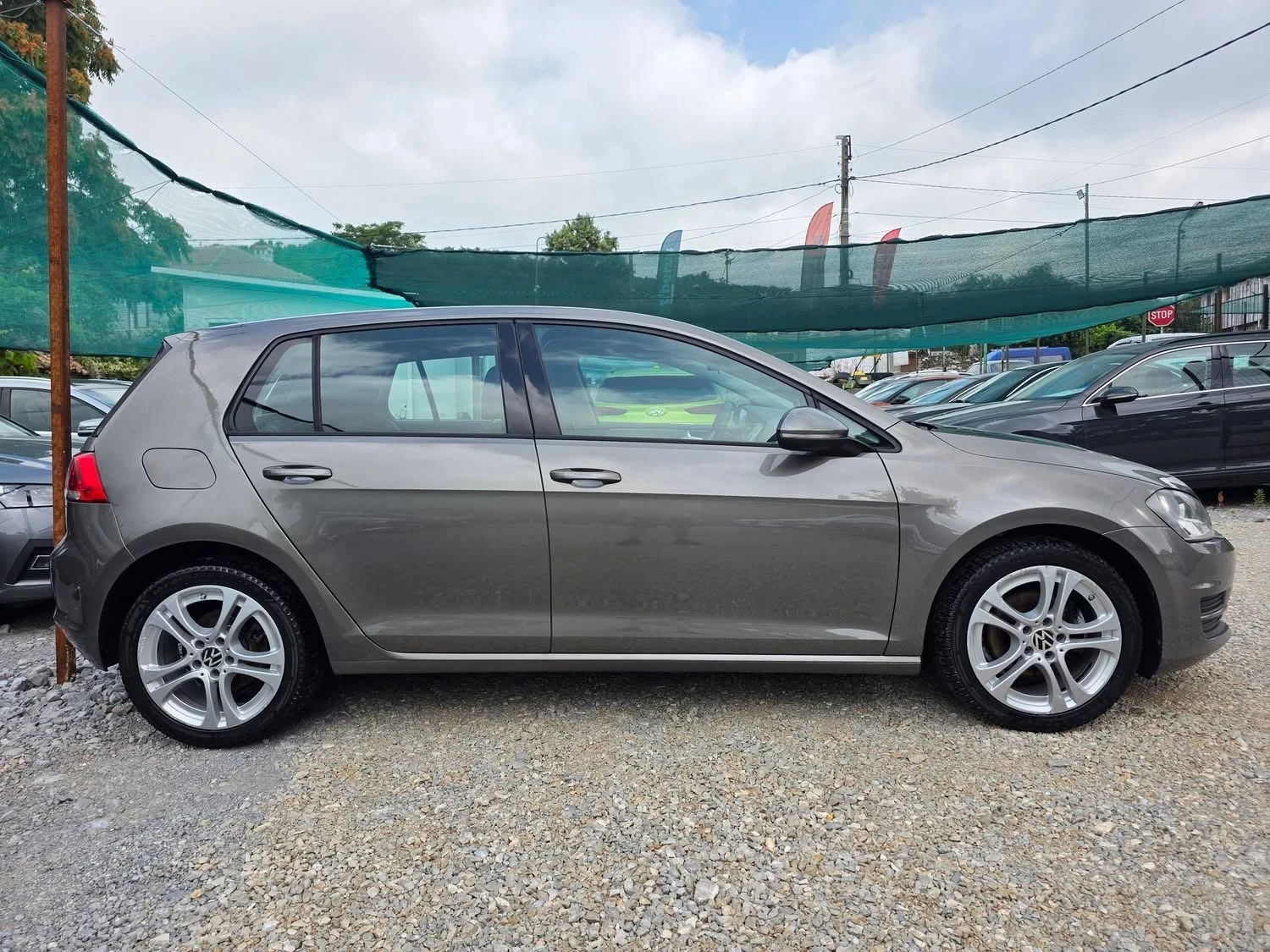 VW Golf 1.6TDI 105K.C. / КЛИМА / НАВИ / ЕВРО 5Б / 2014 ГОД, снимка 6 - Автомобили и джипове - 55168633
