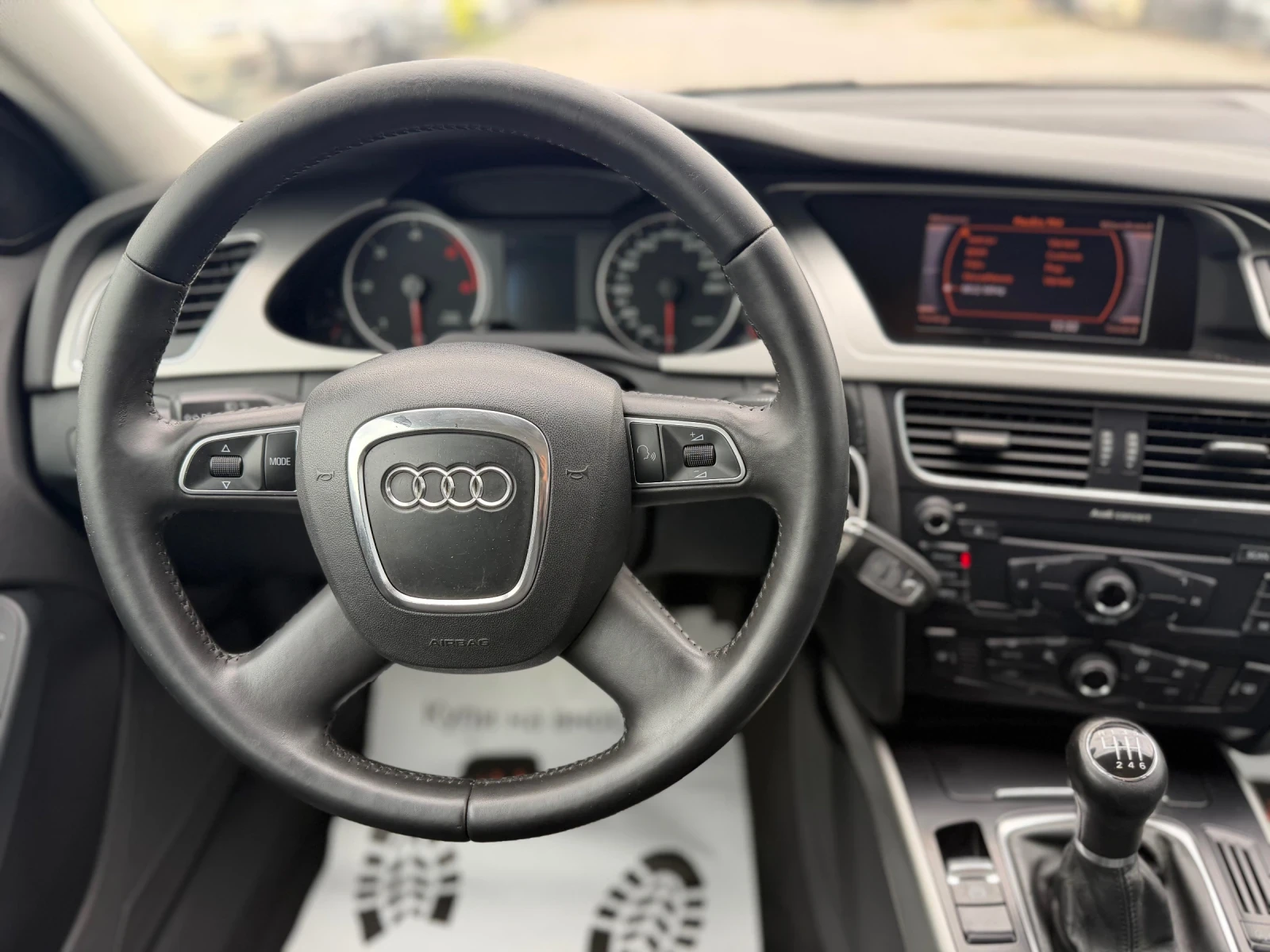 Audi A4 2.0TDI, снимка 11 - Автомобили и джипове - 55411384