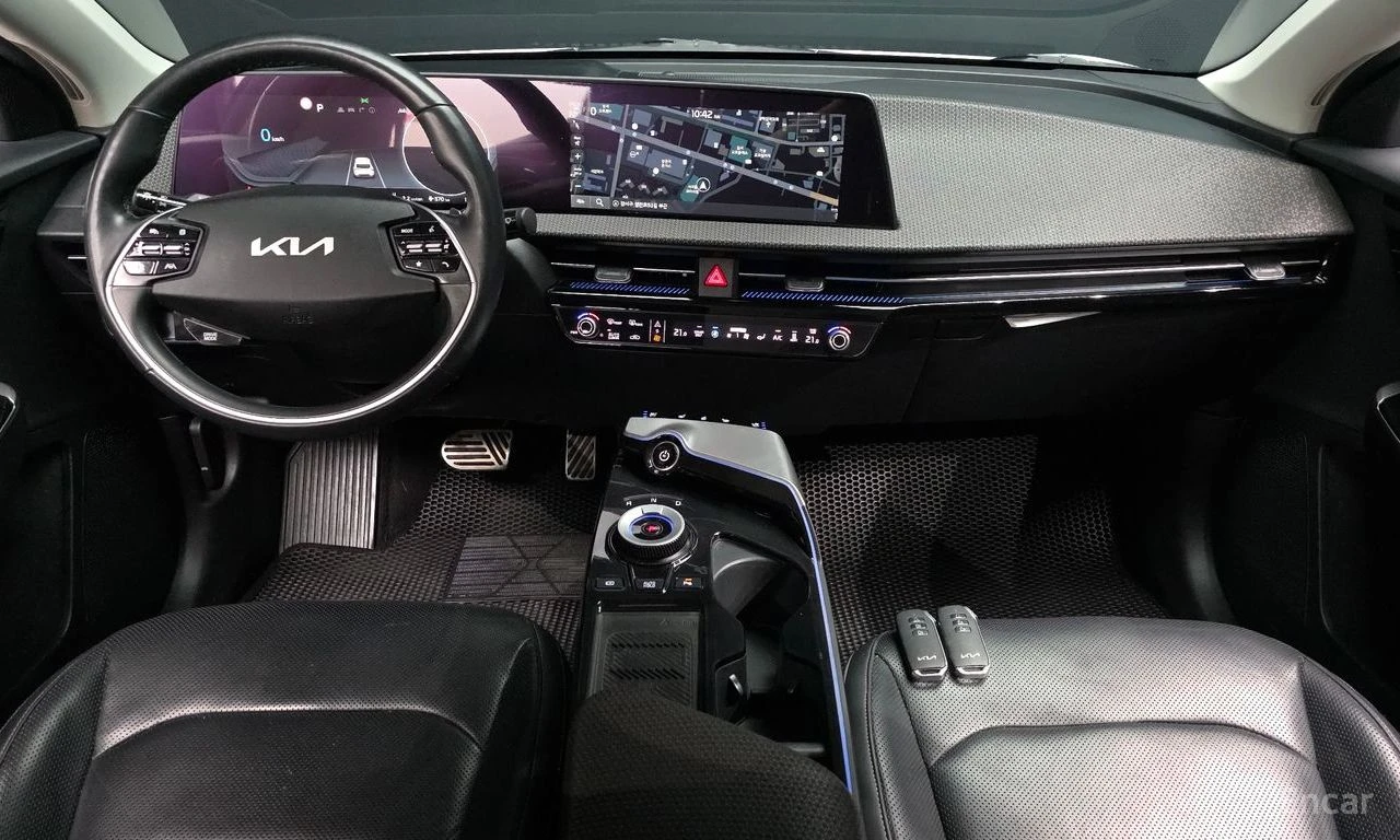 Kia EV6 * ФИКСИРАНА ЦЕНА ДО БЪЛГАРИЯ * АВТОКРЕДИТ, снимка 11 - Автомобили и джипове - 55423316