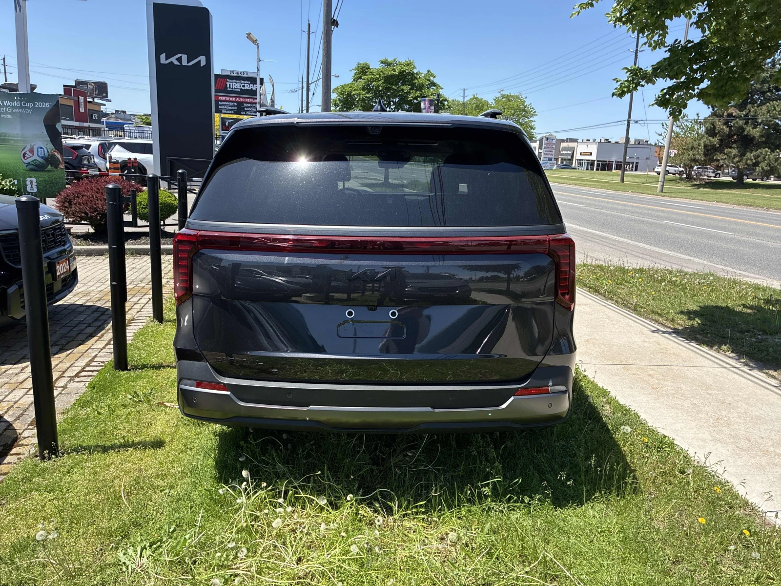 Kia Carnival, снимка 4 - Автомобили и джипове - 55690292