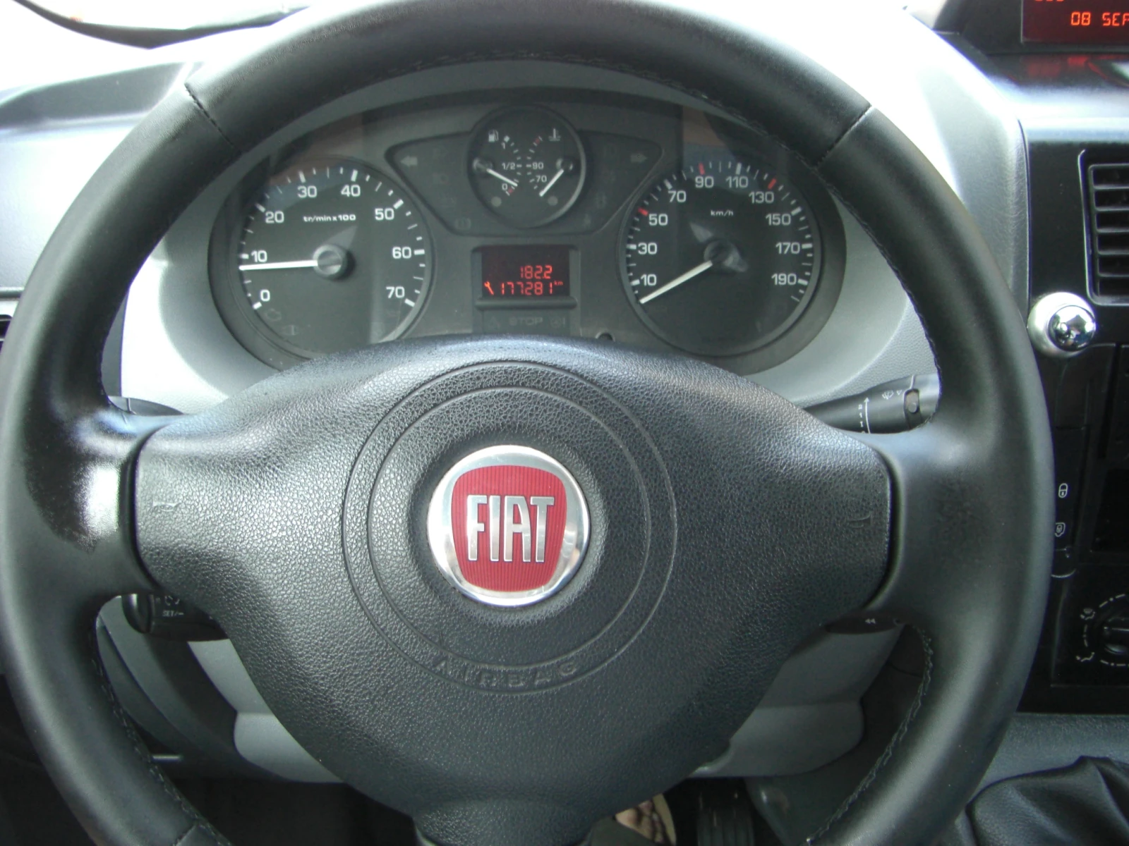 Fiat Scudo 2.0Mjet 6ck.EURO 5, снимка 10 - Автомобили и джипове - 55997919