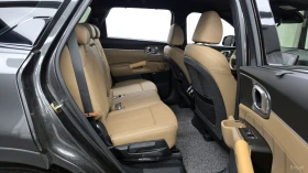 Kia Sorento 2.5T* 4WD* GRAVITY* ПОДГРЕВ* ОБДУХВАНЕ* 360* HUD* , снимка 11