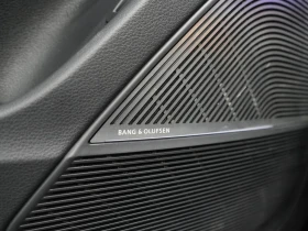 Audi RSQ8 4.0T* quattro* SUV* AWD* АвтоКредит* (ЦЕНА ДО БГ) - 154999 лв. / 79249.73 € - 46813124 17