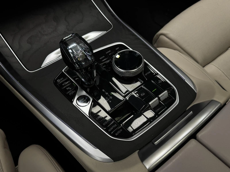 BMW X7 xDrive30d 3xTV* 4D B&W* Massage* Обдухване* 360* S, снимка 14 - Автомобили и джипове - 51405814