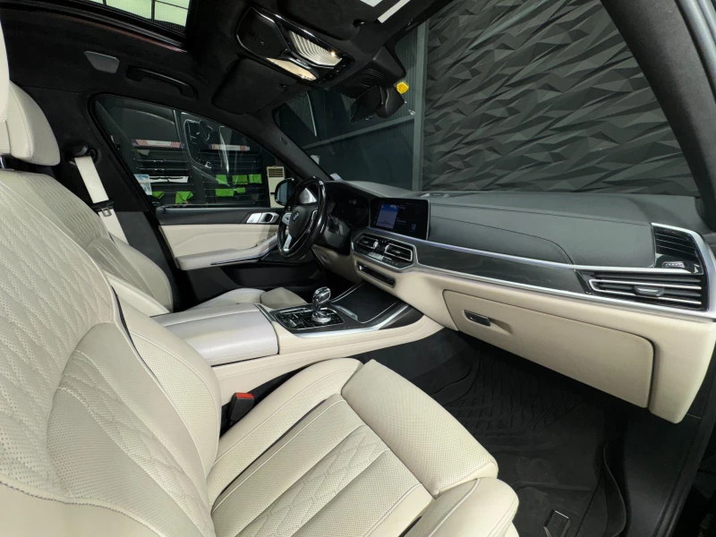 BMW X7 xDrive30d 3xTV* 4D B&W* Massage* Обдухване* 360* S, снимка 11 - Автомобили и джипове - 51405814