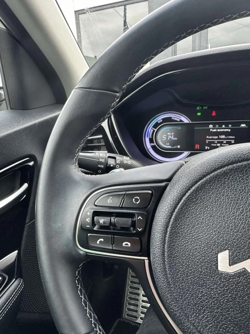 Kia Niro 1.6HYBRID/DISTRONIC/CAMERA/21900KM!!!, снимка 15 - Автомобили и джипове - 53283772