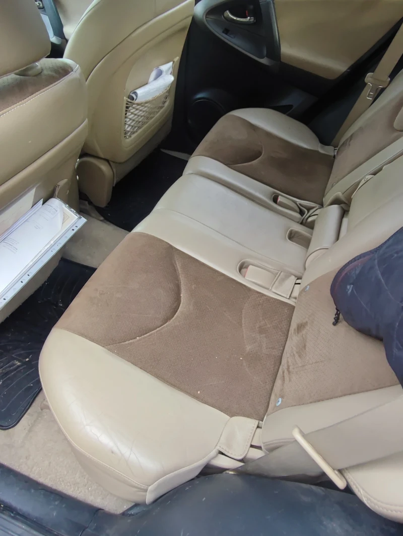 Toyota Rav4 D&D 177 коня 2, 2 мотор, снимка 6 - Автомобили и джипове - 53463410