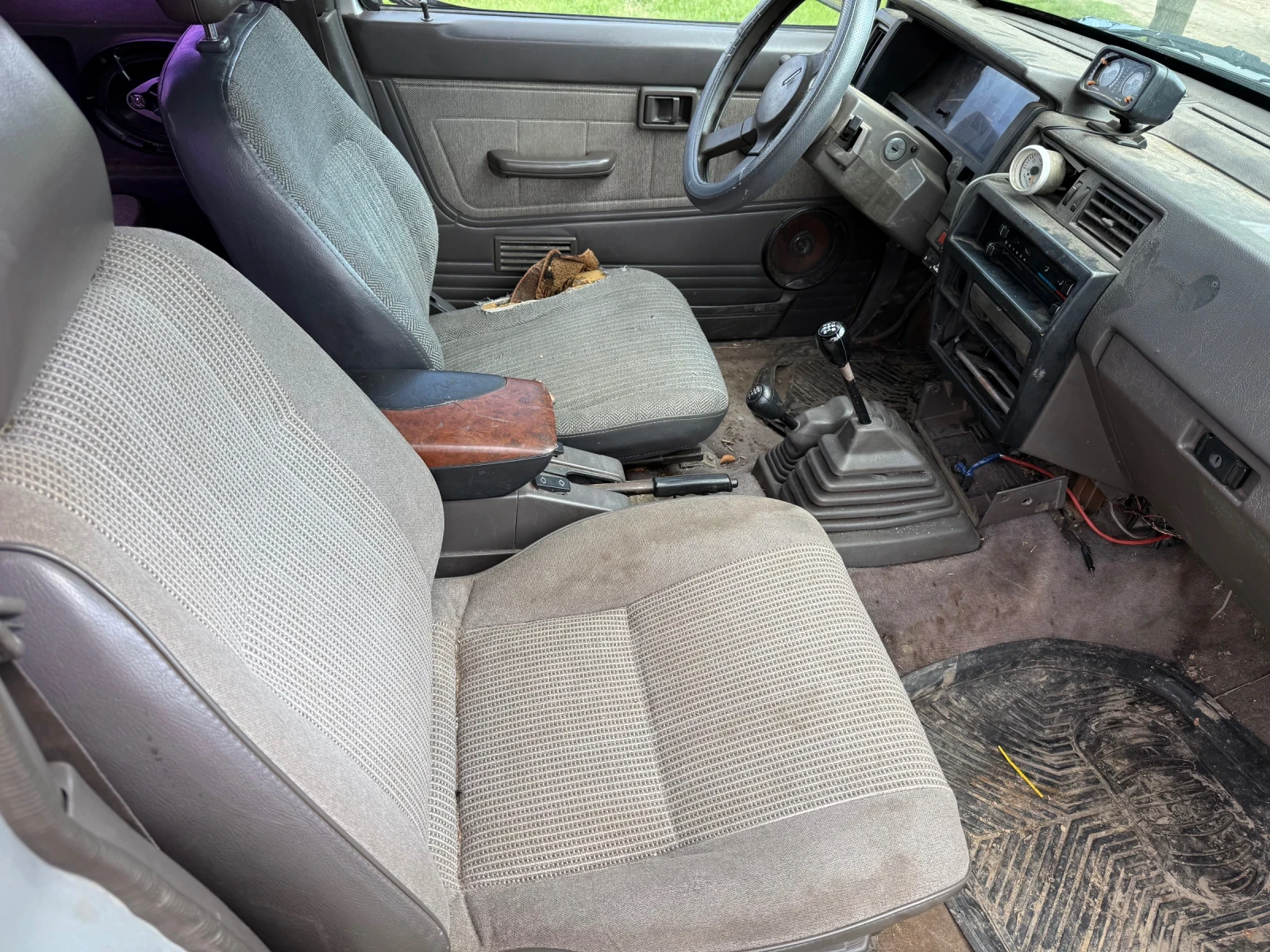 Nissan Terrano 2.4 газ / бензин - изображение 9