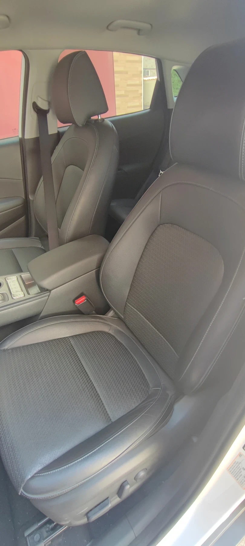 Hyundai Kona Premium 64 kwh, 204 к.с. сервизна книжка - изображение 5
