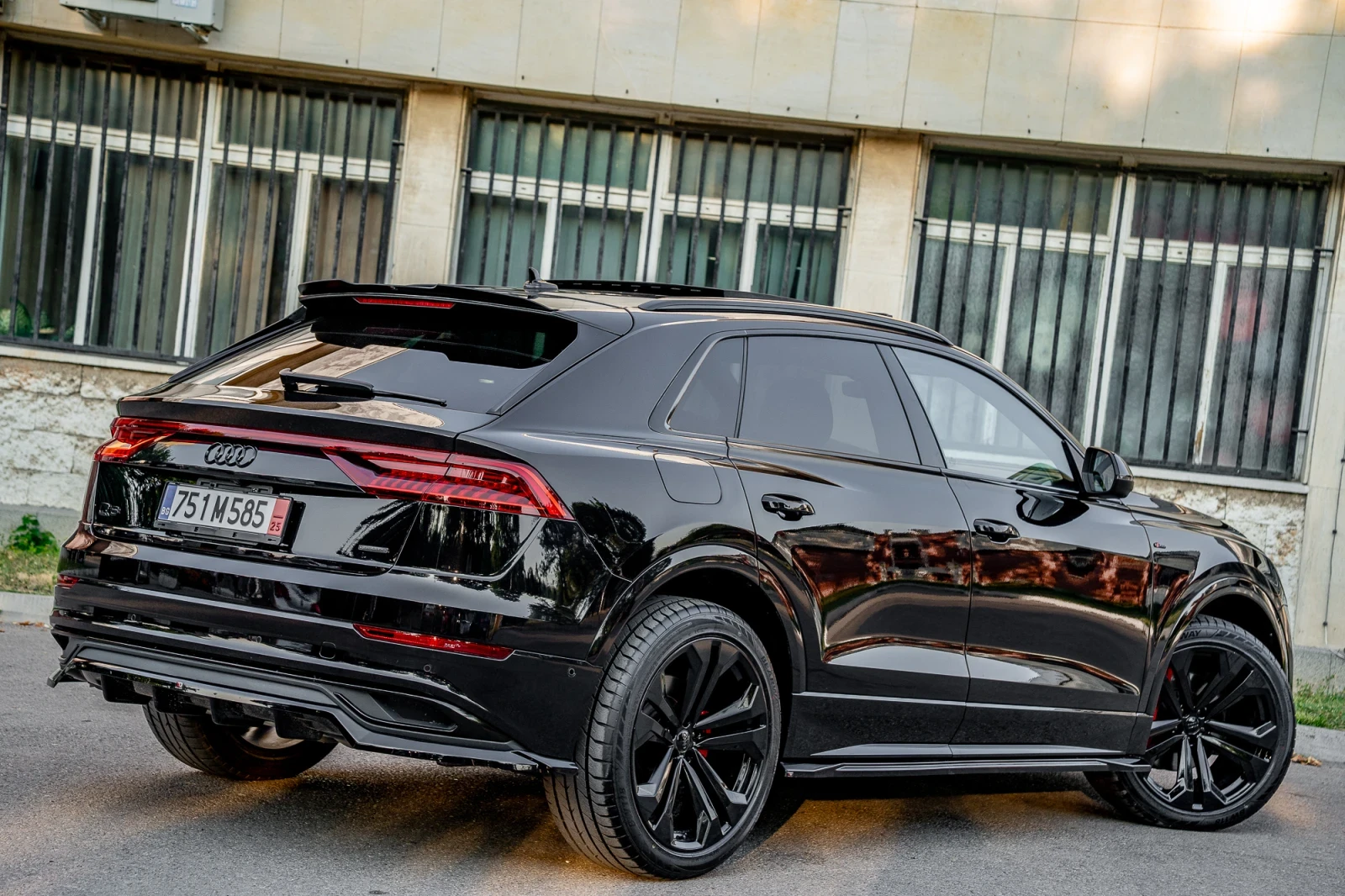 Audi Q8 55 TFSI Shadow line SQ пакет - изображение 6