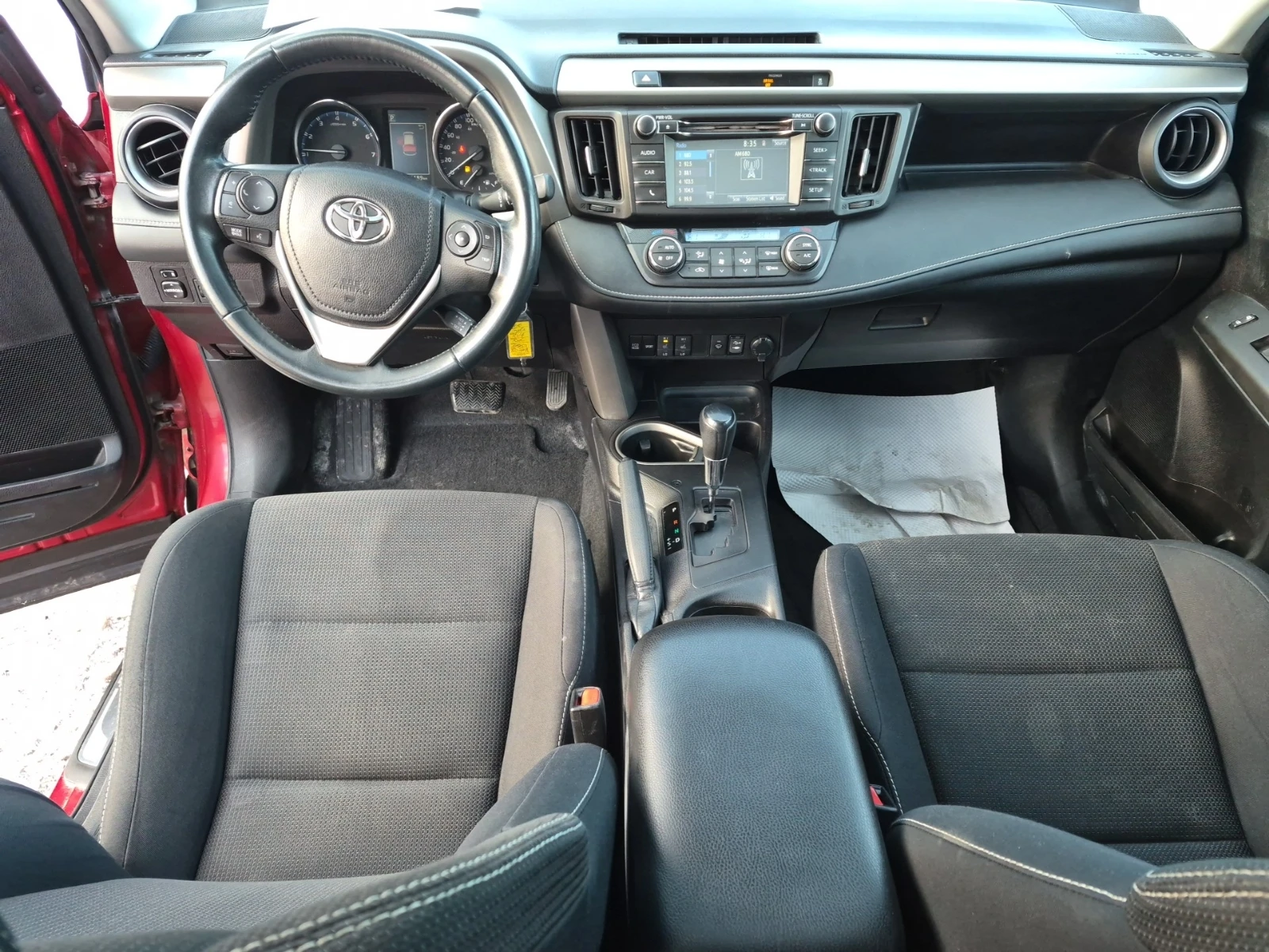 Toyota Rav4 XLE| 2.5L| 4x4| PANO| 2 KEYS  - изображение 9