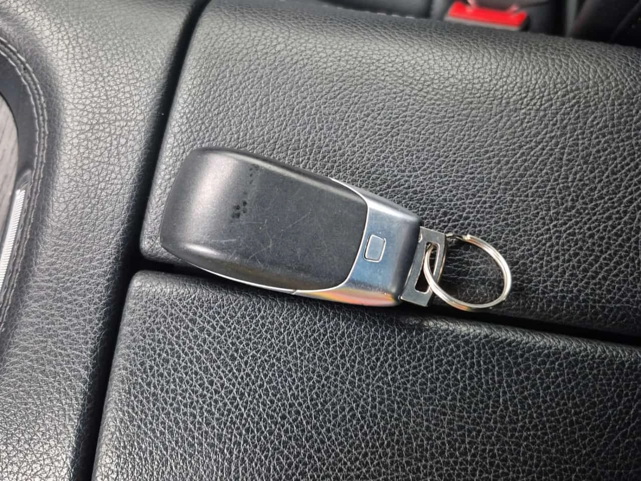 Mercedes-Benz GLC 350 * BURMESTER * ШИБИДАХ * ДИСТРОНИК * CARFAX * , снимка 8 - Автомобили и джипове - 54000841