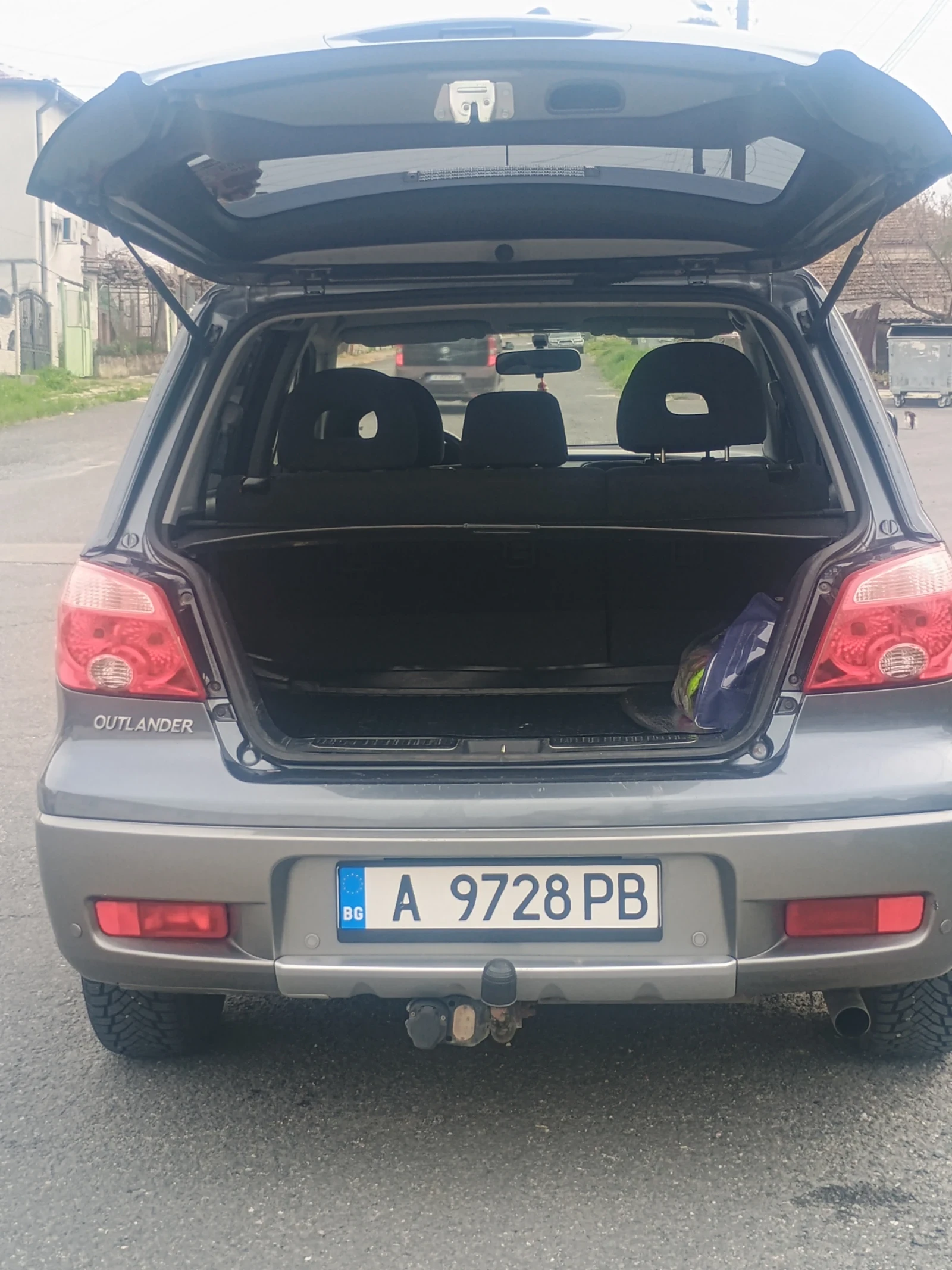 Mitsubishi Outlander 2.0i, снимка 6 - Автомобили и джипове - 54218948