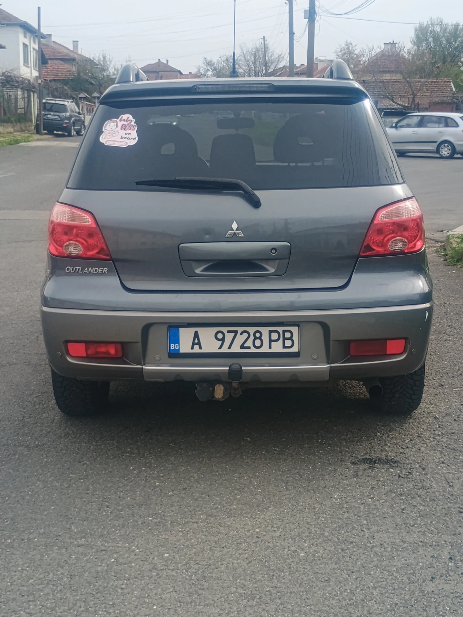 Mitsubishi Outlander 2.0i, снимка 7 - Автомобили и джипове - 54218948