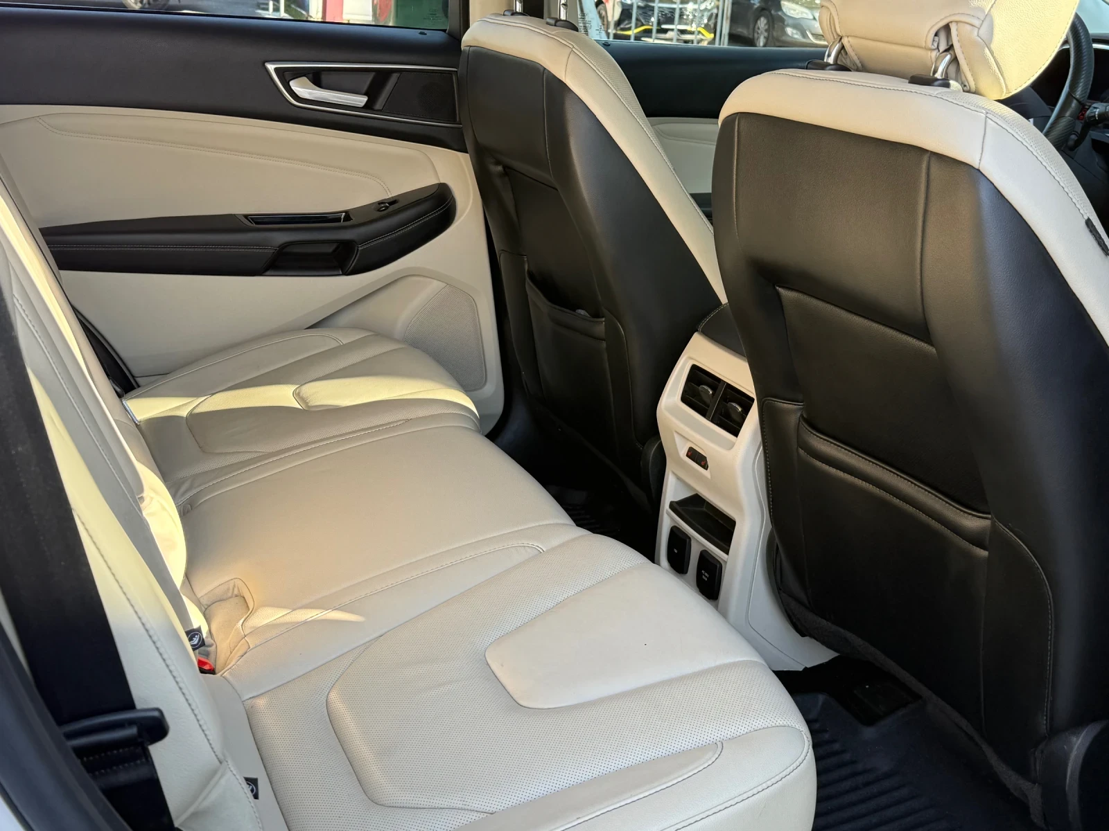 Ford Edge 3.5 V6 Titnium, снимка 9 - Автомобили и джипове - 54435852