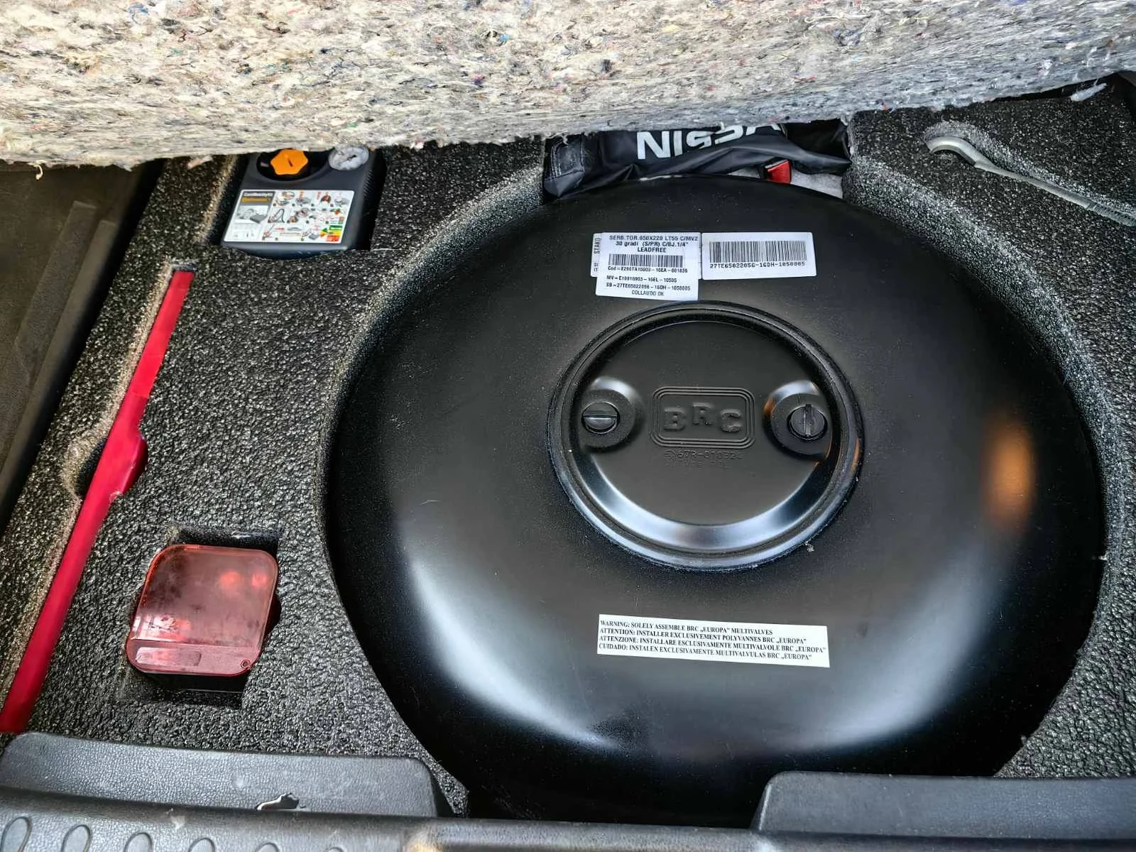 Nissan Juke 1, 6i-117к.с GPL Навигация Камера, снимка 17 - Автомобили и джипове - 54437883