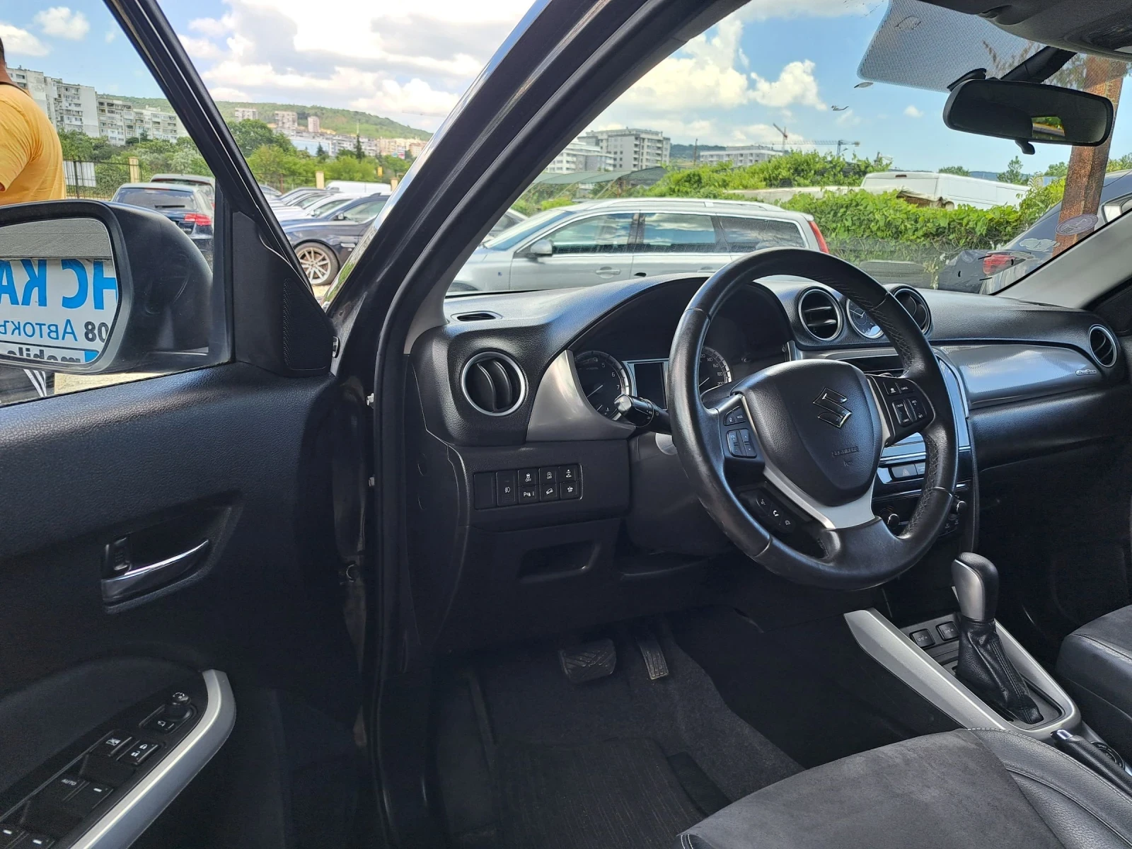 Suzuki Vitara 1.6 i 4x4 avtomat , снимка 12 - Автомобили и джипове - 55054625