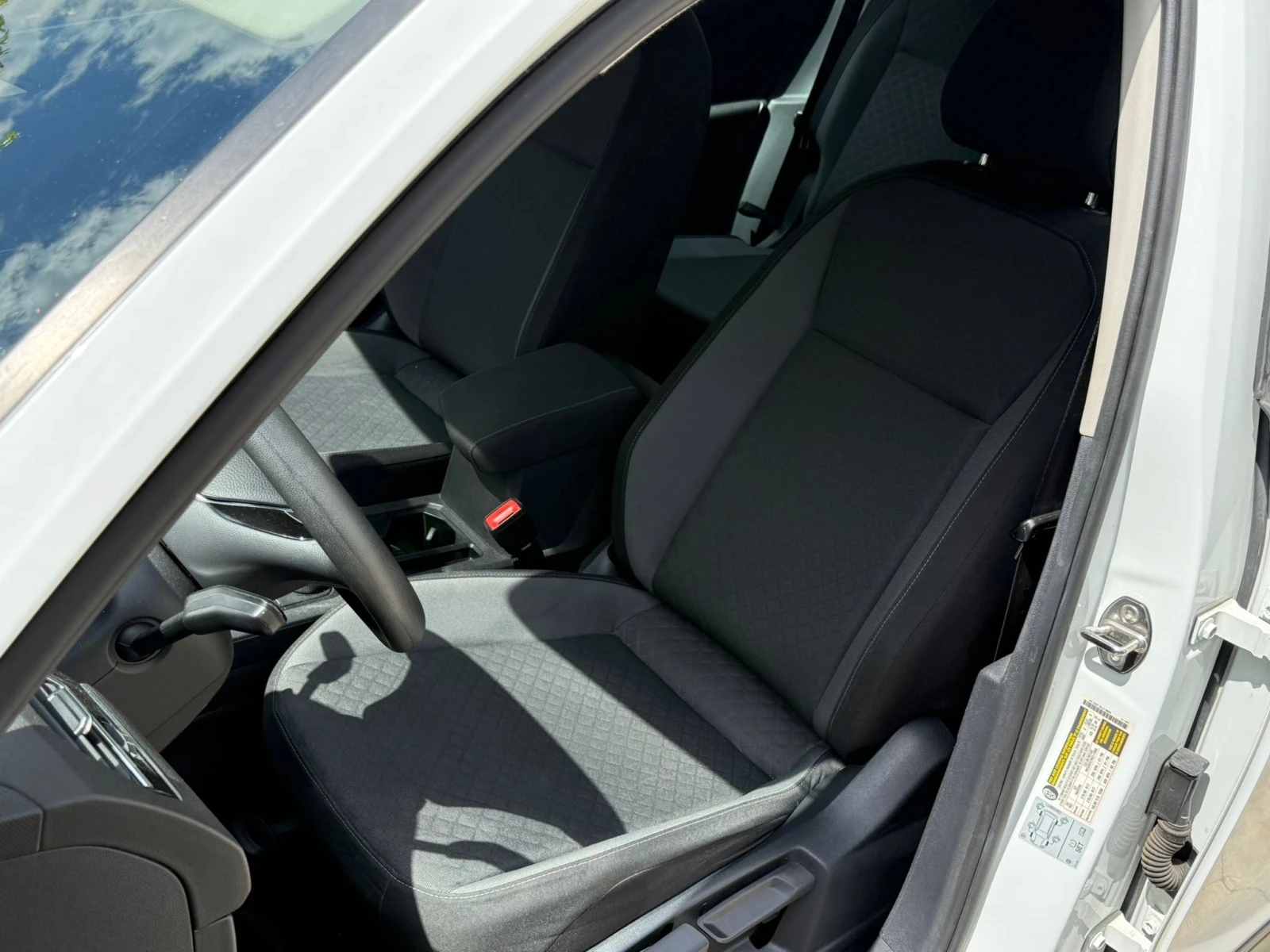 VW Tiguan 2, 0TSi 4х4 70.х.КМ АВТОМАТИК ТЕГЛИЧ, снимка 11 - Автомобили и джипове - 55168646