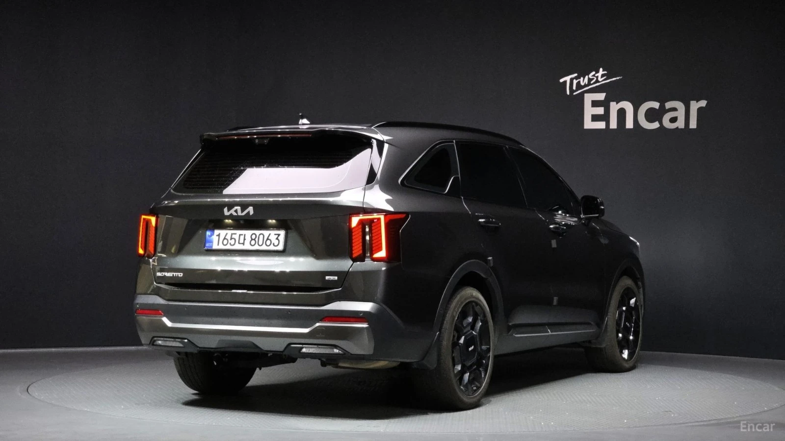 Kia Sorento 2.5T* 4WD* GRAVITY* ПОДГРЕВ* ОБДУХВАНЕ* 360* HUD* , снимка 2 - Автомобили и джипове - 55680493