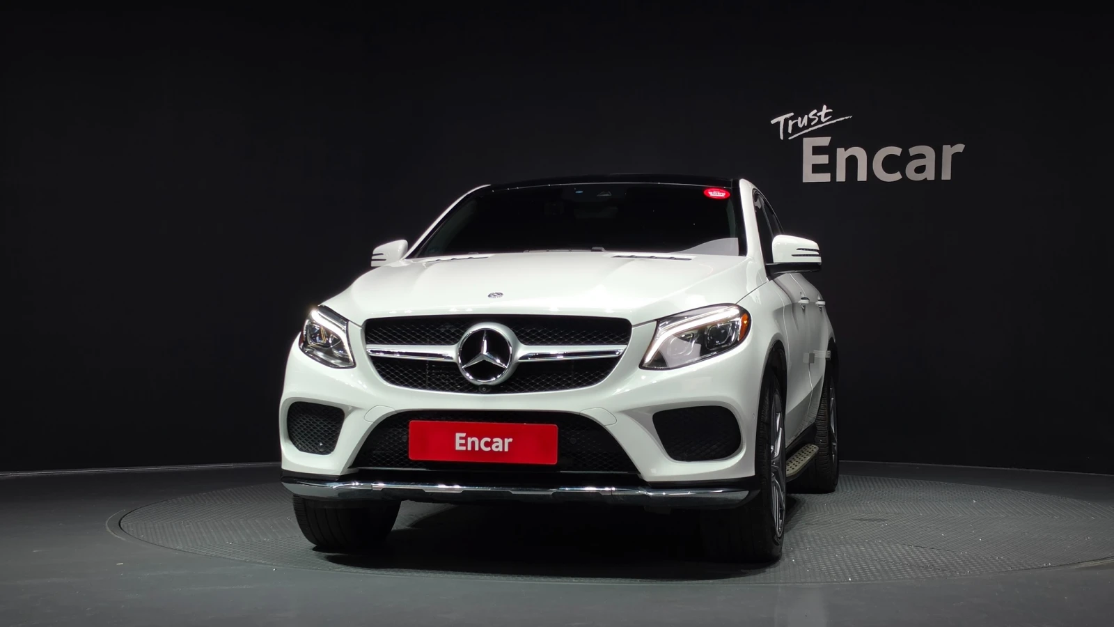 Mercedes-Benz GLE 350 d 4Matic * ОБДУХ * 360 * М. ТОЧКА * H KARDON, снимка 2 - Автомобили и джипове - 56116796