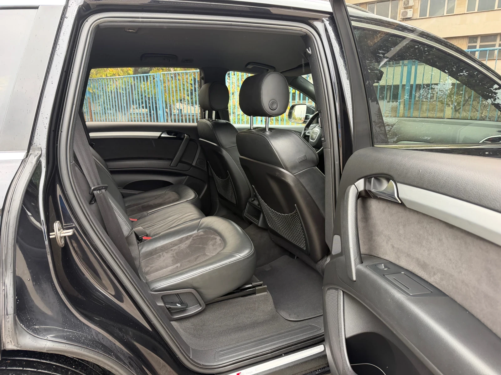 Audi Q7 FACE* S-line* ИТАЛИЯ , снимка 12 - Автомобили и джипове - 56740211
