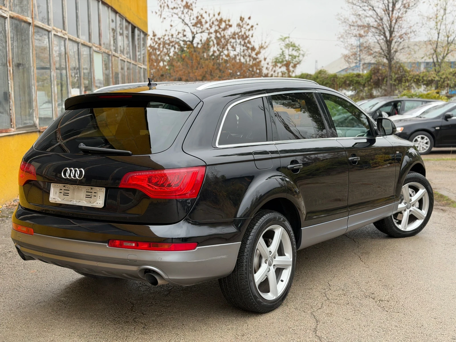 Audi Q7 FACE* S-line* ИТАЛИЯ , снимка 3 - Автомобили и джипове - 56740211