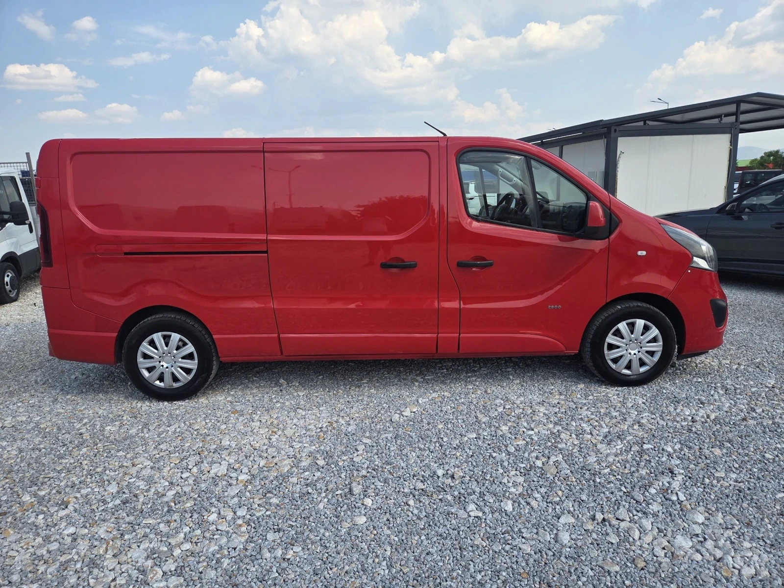 Opel Vivaro Хладилен, Нави, Клима, Две странични врати - изображение 6