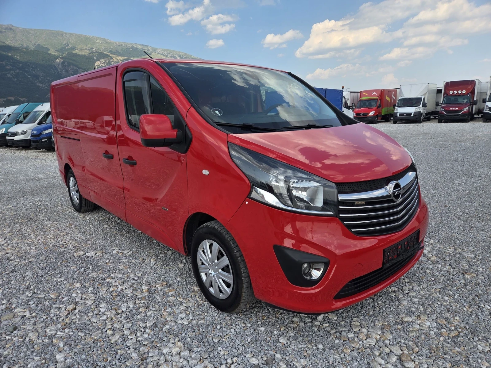 Opel Vivaro Хладилен, Нави, Клима, Две странични врати - изображение 7