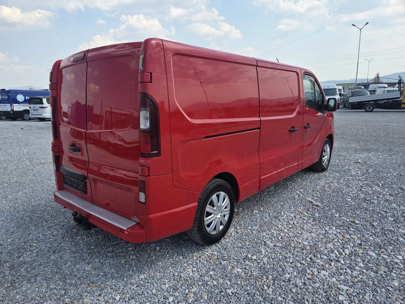 Opel Vivaro Хладилен, Нави, Клима, Две странични врати - изображение 5