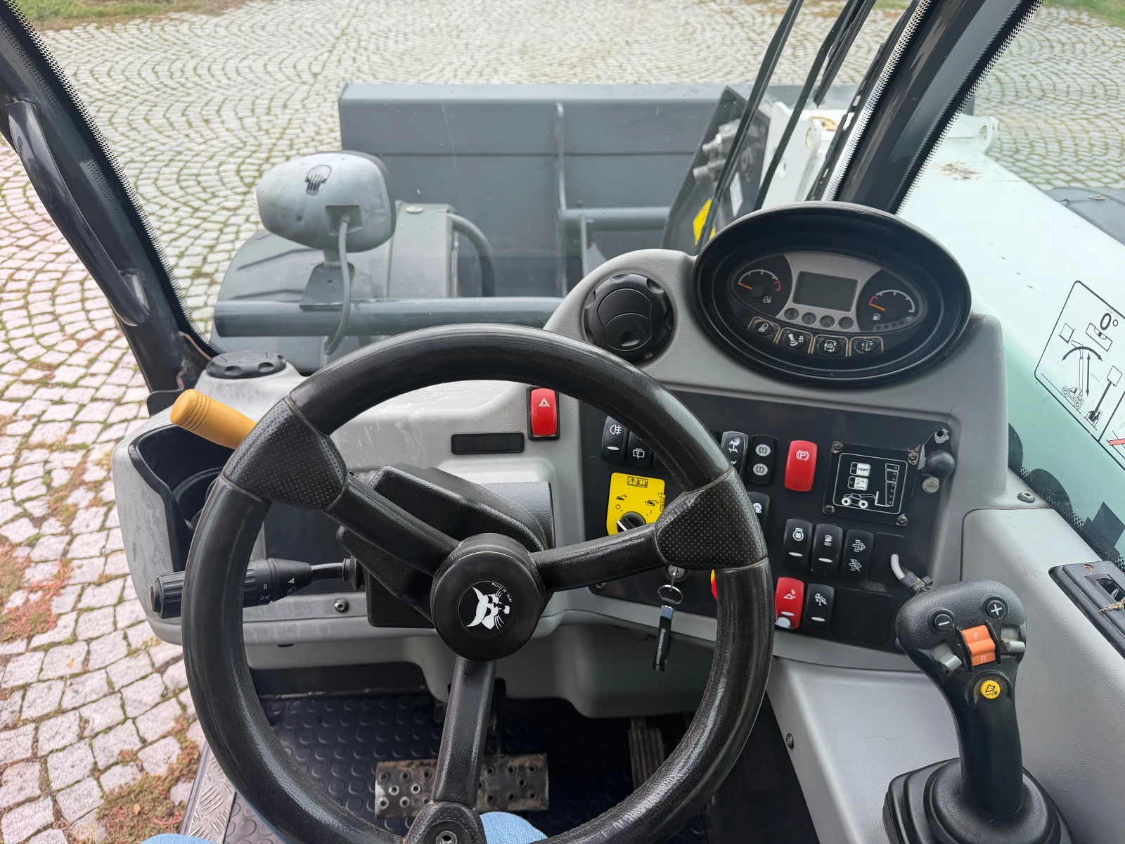 ������������ ������� Bobcat TL 34.65 HIGH FLOW AGRI ���� 2900 ���� ������ | Mobile.bg � ����������� 14