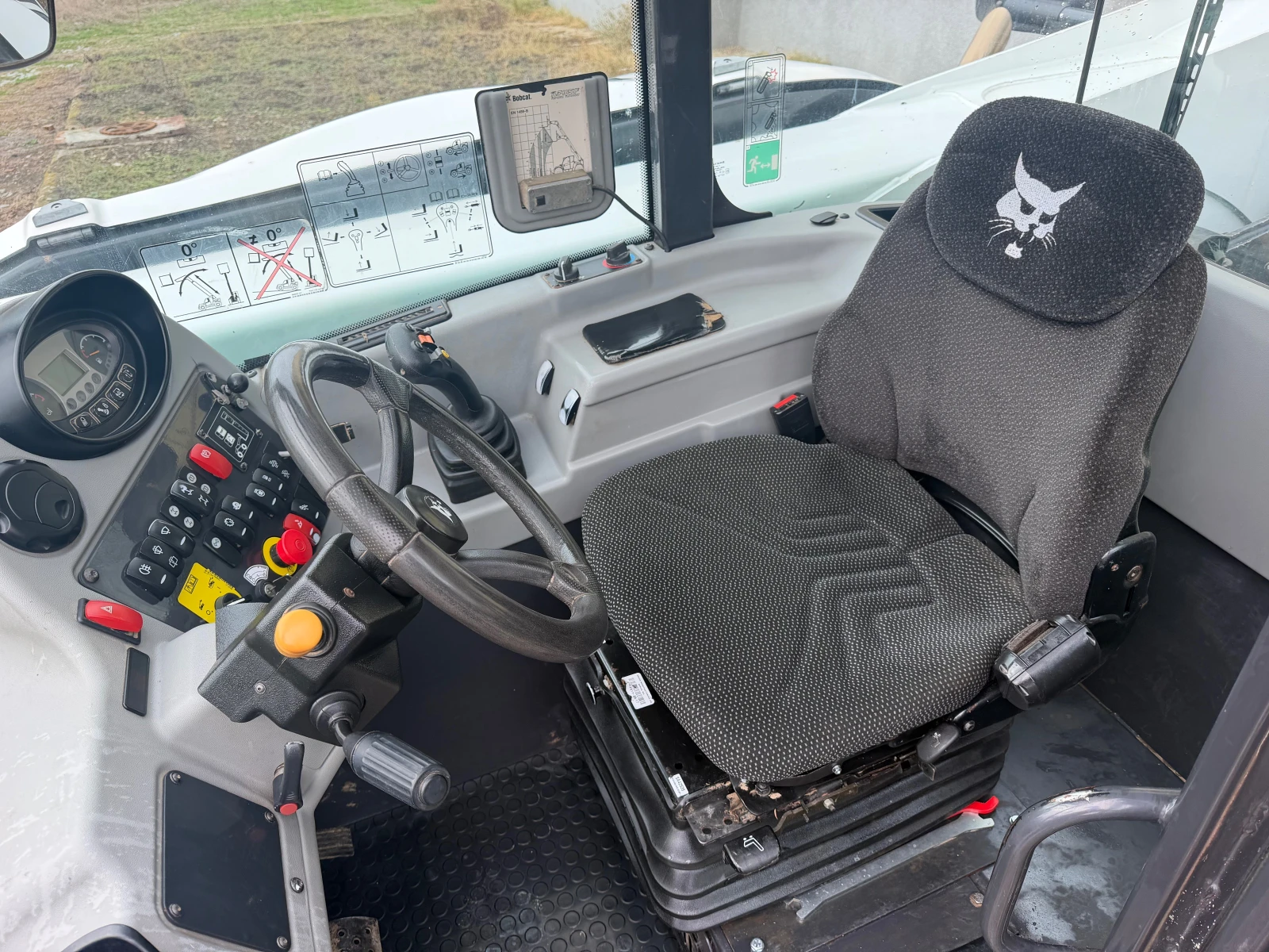 ������������ ������� Bobcat TL 34.65 HIGH FLOW AGRI ���� 2900 ���� ������ | Mobile.bg � ����������� 10