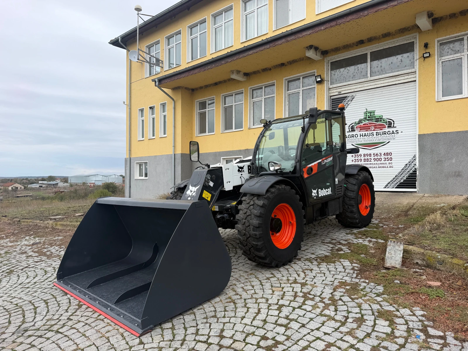 ������������ ������� Bobcat TL 34.65 HIGH FLOW AGRI ���� 2900 ���� ������ | Mobile.bg � ����������� 3