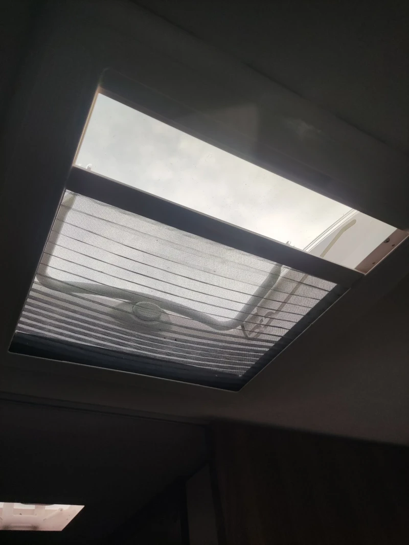 Каравана Други Lunar Venus, снимка 16 - Каравани и кемпери - 53523010