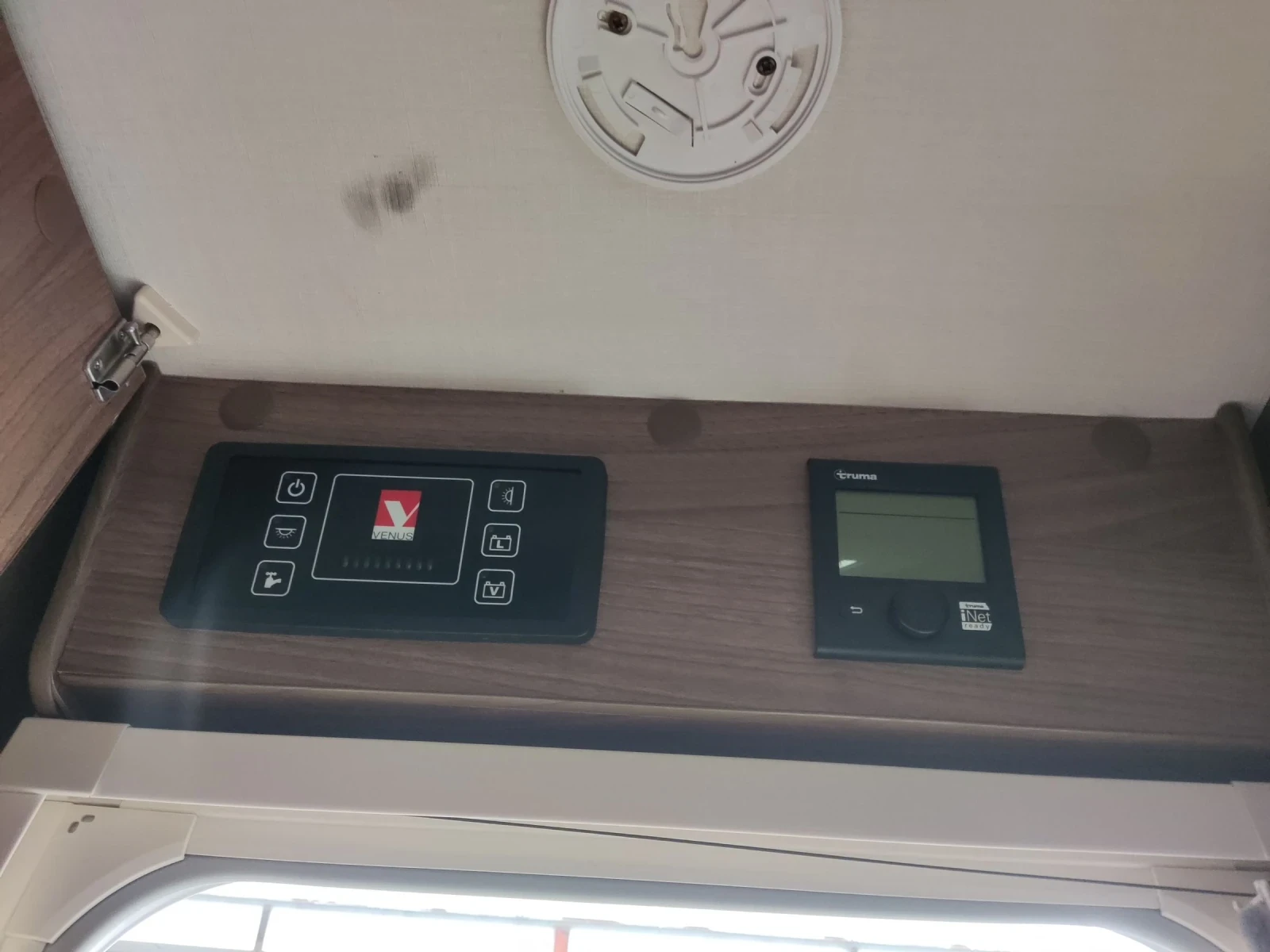 �������� Lunar Venus | Mobile.bg � ����������� 17