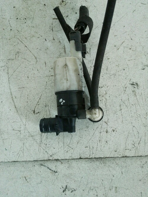 Помпа чистачки Ситроен Ц4 1.6хди